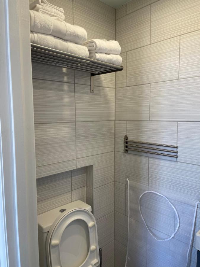 Cosy With Full Facilities.